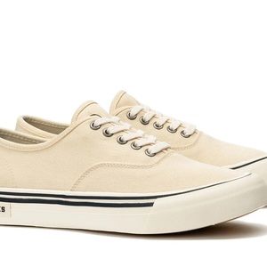 NIB SeaVees Legend Sneaker in Vanilla